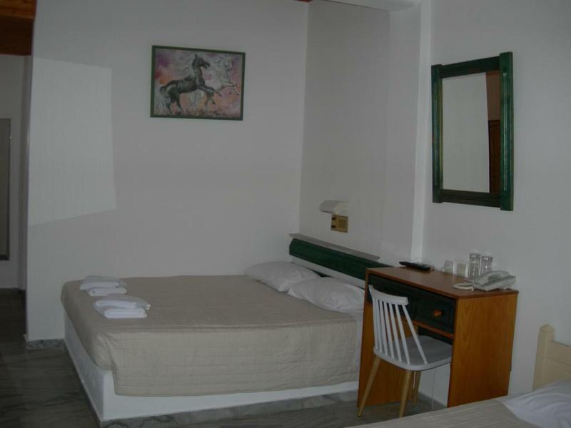 Aegeon Pension Parikia (Paros) Bagian luar foto