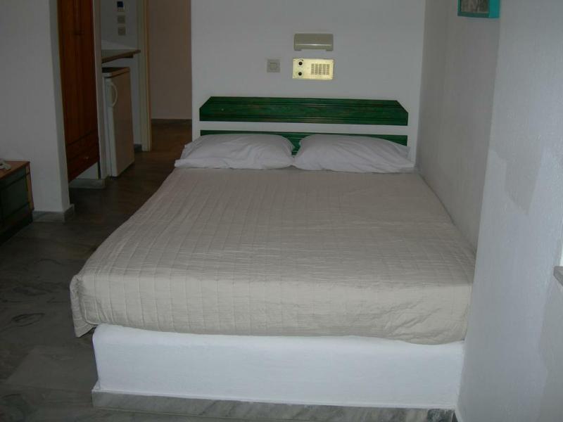 Aegeon Pension Parikia (Paros) Bagian luar foto