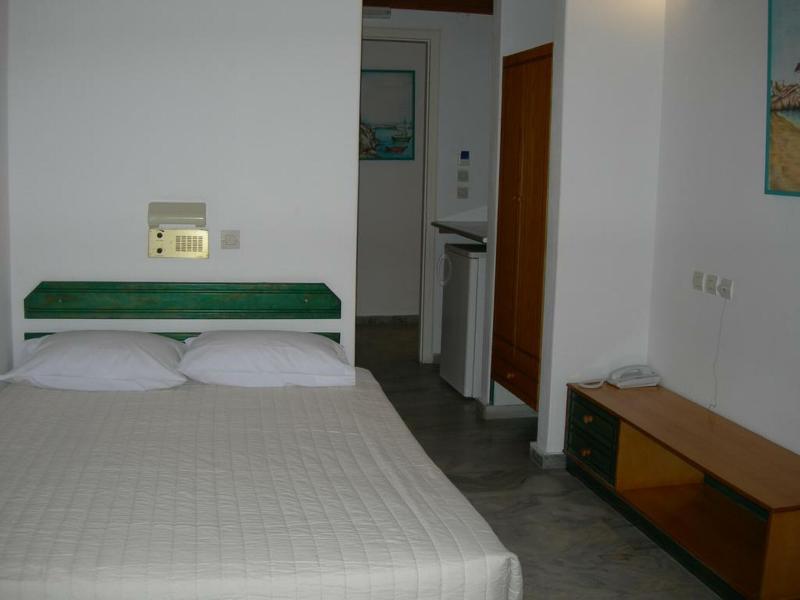 Aegeon Pension Parikia (Paros) Bagian luar foto